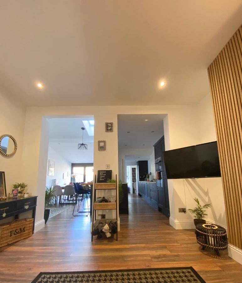 גרנטהאם Luxury Spacious Renovated Townhouse מראה חיצוני תמונה