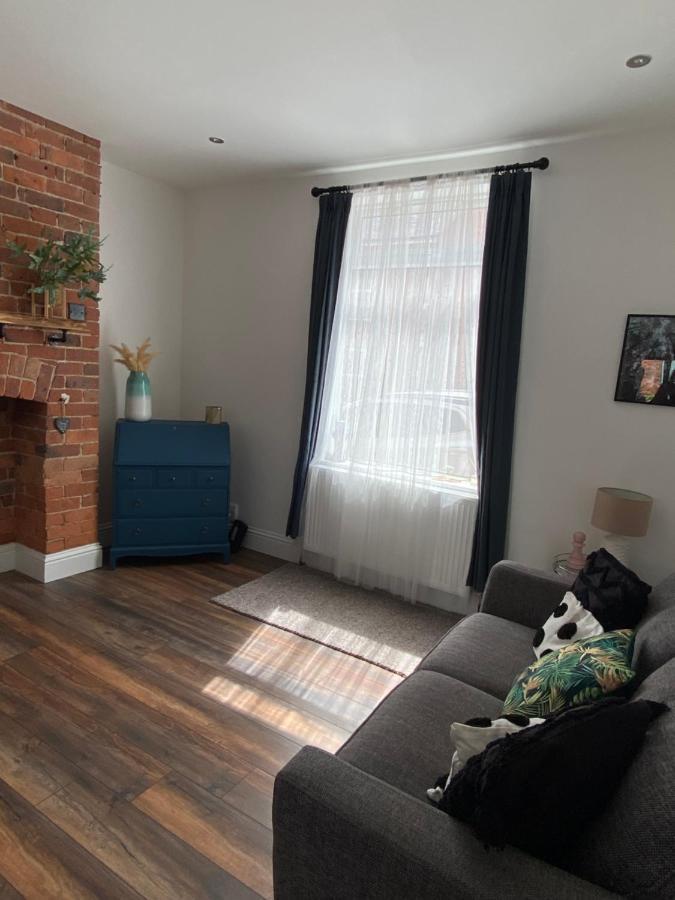 גרנטהאם Luxury Spacious Renovated Townhouse מראה חיצוני תמונה